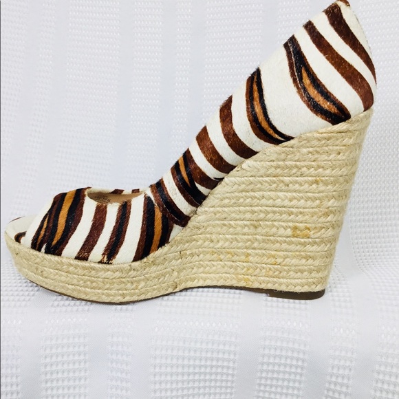 NWT Vince Camuto Zebra Totsi Wedge Espadrille Pump Sz 9.5 Corpcore Mobwife - Picture 11 of 11